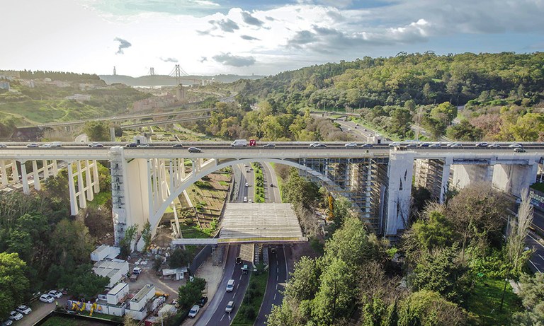 Réparation du plus long viaduc de Lisbonne